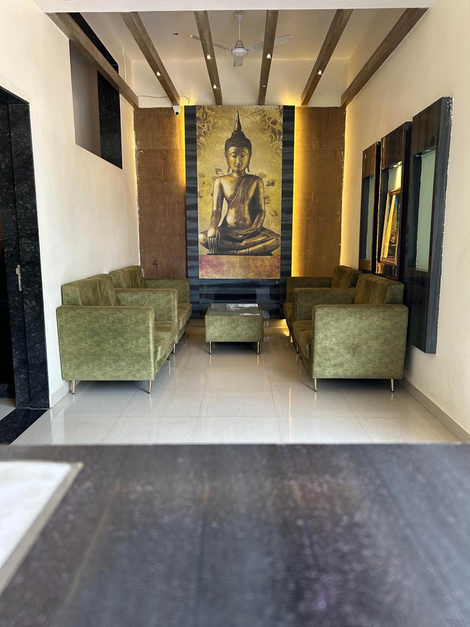 Hotel Aaba'S Gomantak Sawantwadi Eksteriør billede