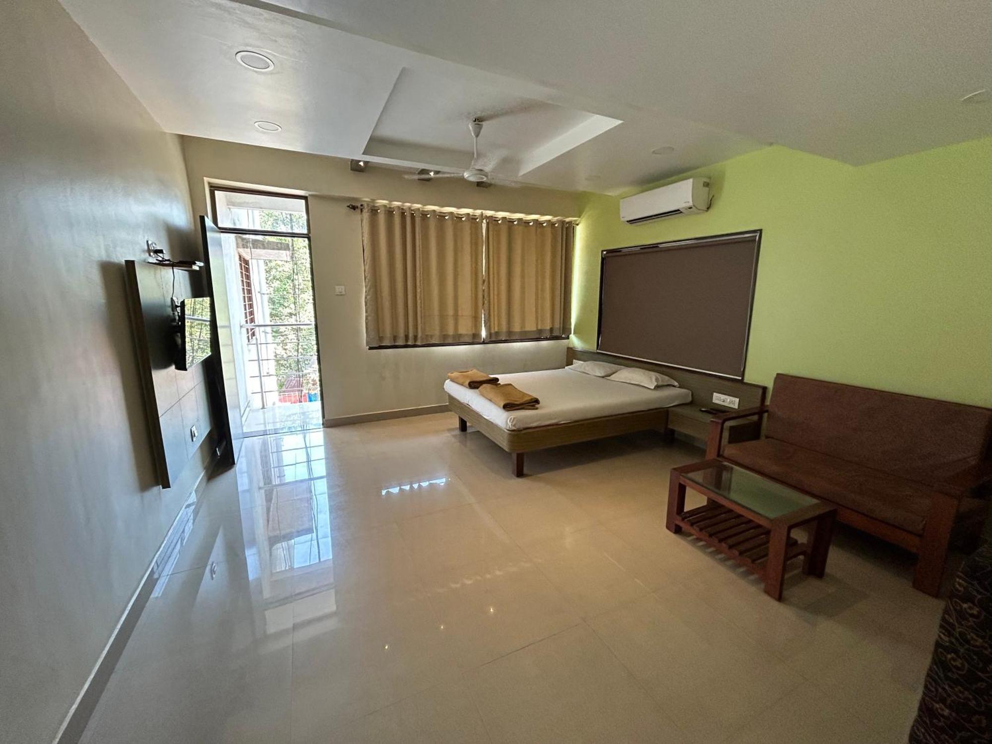 Hotel Aaba'S Gomantak Sawantwadi Eksteriør billede