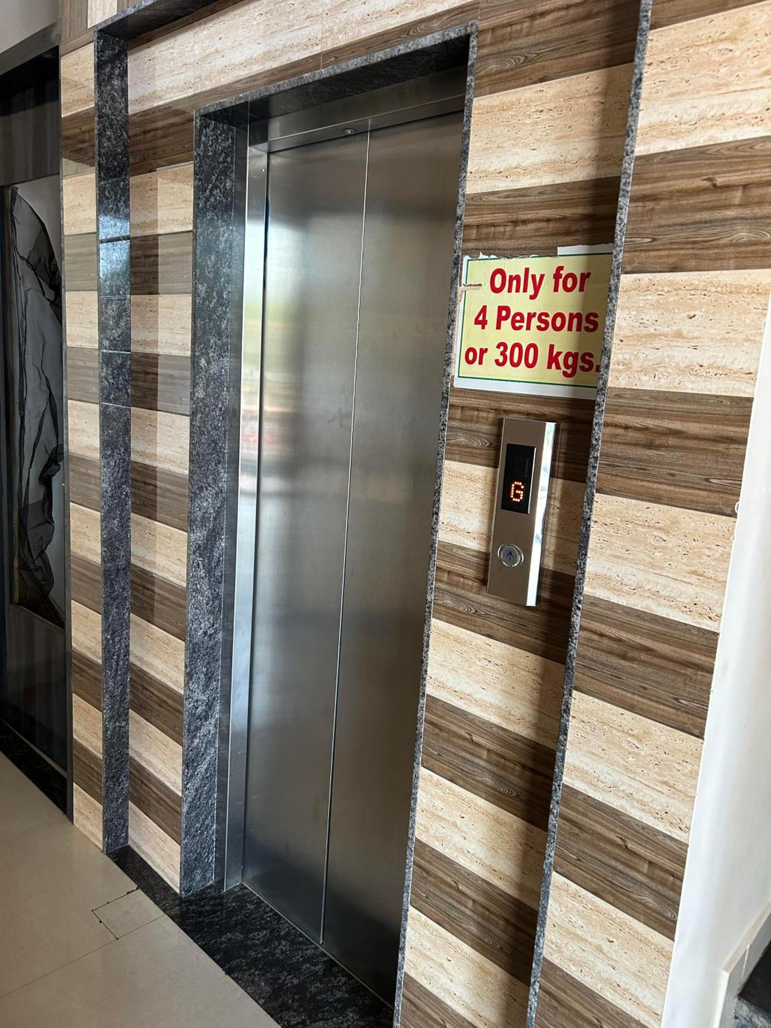 Hotel Aaba'S Gomantak Sawantwadi Eksteriør billede